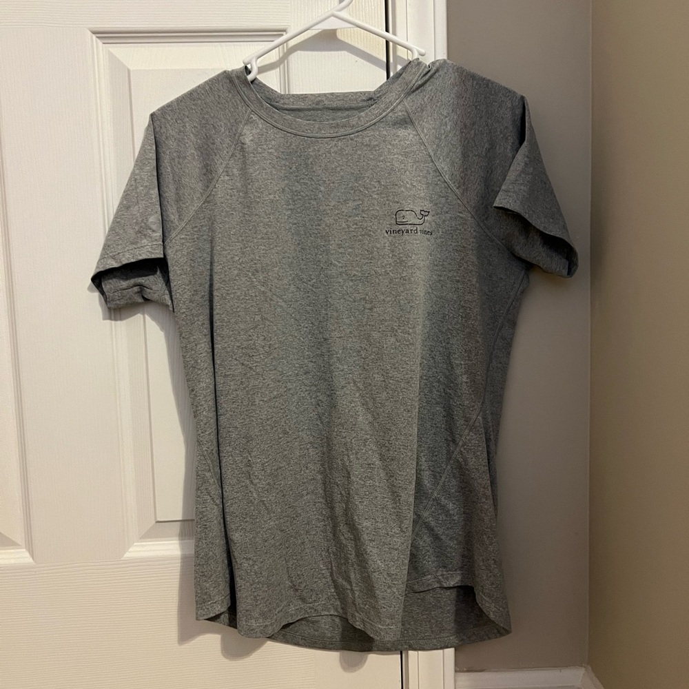 Vineyard Vines Heathered Grey Athletic Tee